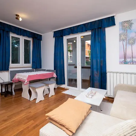 Apartamento Awesome In With Wifi