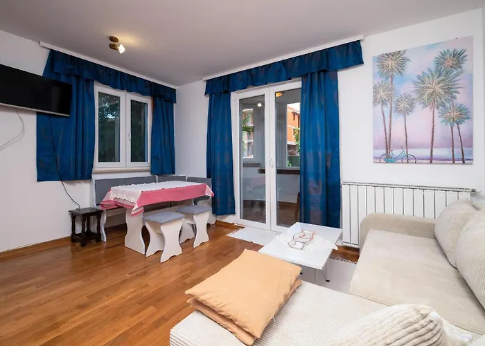 Apartamento Awesome In With Wifi